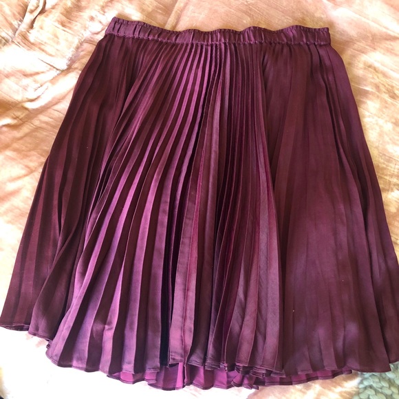 Club Monaco pleated A-line skirt - Picture 1 of 5